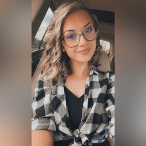 Meet your Posher, Brandi